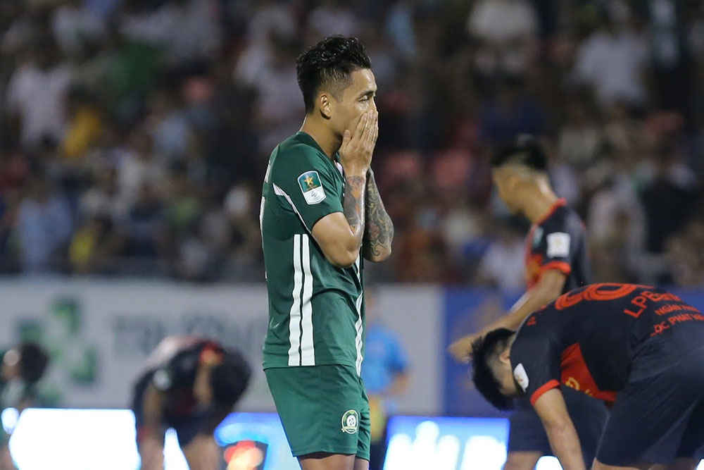 Binh Phuoc suffered a 0-1 defeat to Phu Dong Ninh Binh in round 9 of the 2024-2025 First Division. Photo: Thanh Vu