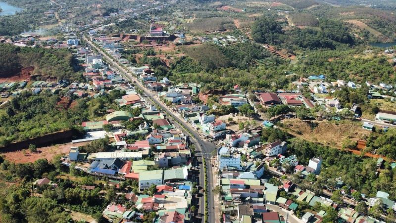 The Gia Nghia - Chon Thanh Expressway is very important in the socio-economic development of Dak Nong province. Photo: Le Phuoc