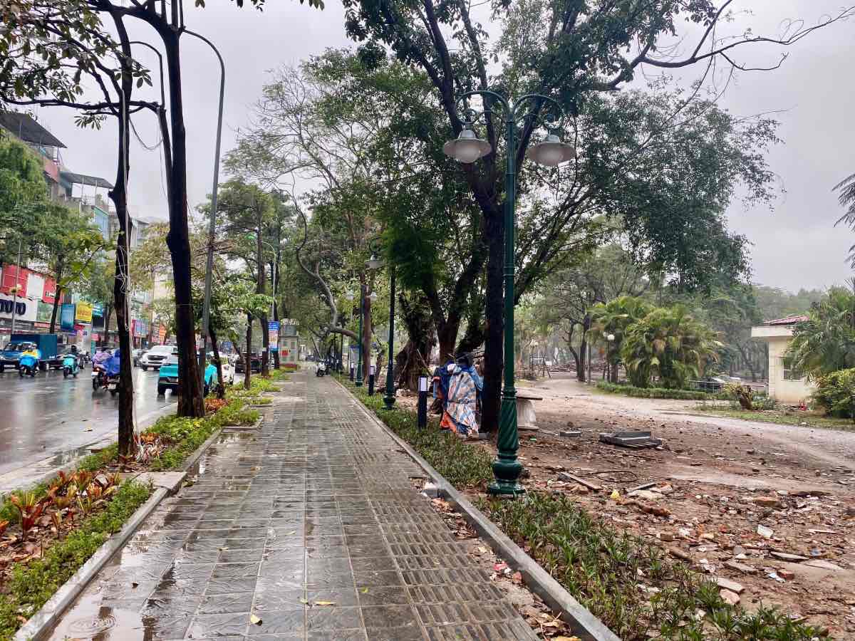 600m hang rao tai cong vien hien da hoan thanh viec thao do. Anh: Nhat Minh