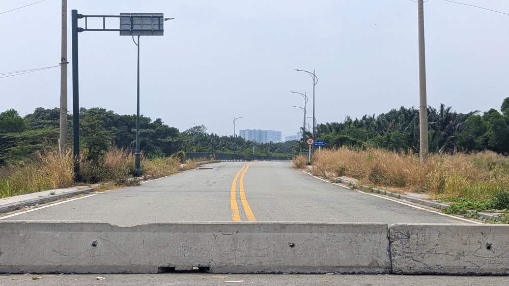 Hiện một tuyến đường dài khoảng 2,5km đã được đầu tư. Ảnh: Anh Tú