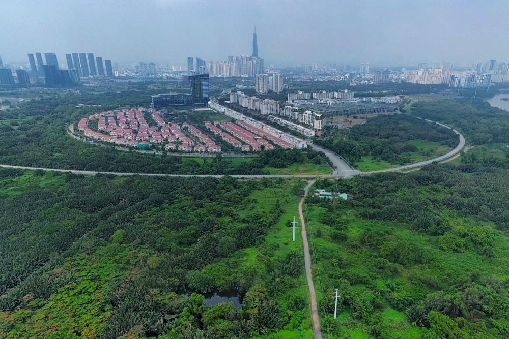 Theo quy hoạch, khu lâm viên sẽ được trồng các loại cây bản địa, có khả năng thích nghi với điều kiện môi trường. Ngoài ra, khu vực này cũng sẽ được xây dựng một khu rừng nhân tạo, tạo môi trường sống cho động vật hoang dã. Ảnh: Anh Tú