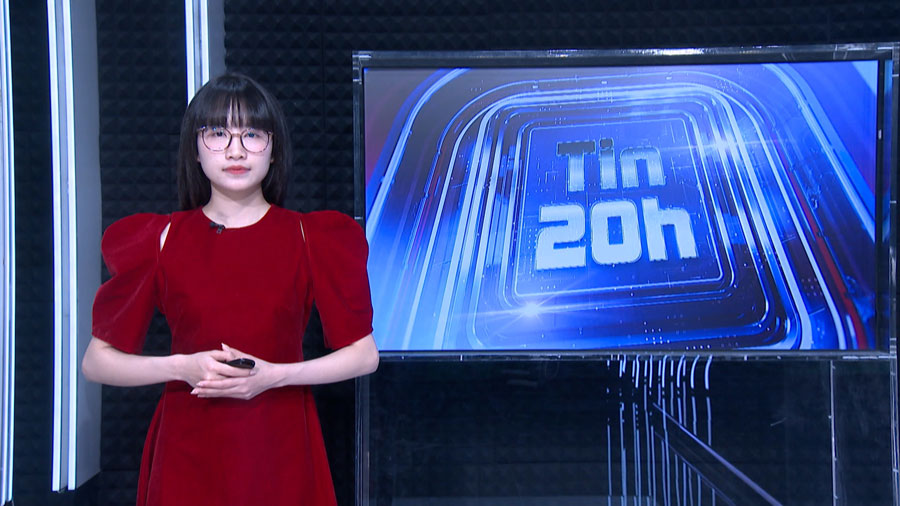 20h News: 12 military officers retire at the same time