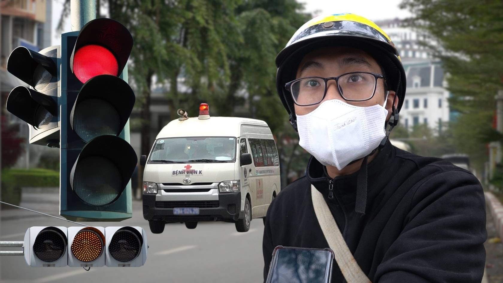 People do not dare to run red lights even though priority vehicles ask to give way