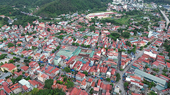 Dong Dang town has turned a prosperous color after more than 4 decades. Photo: Khanh Linh