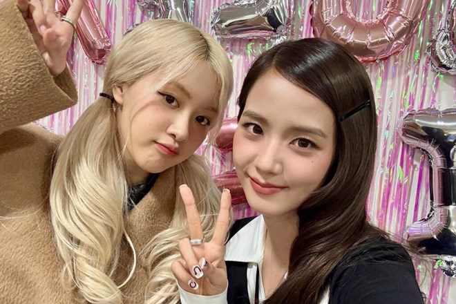 Rosé tới tận nơi ủng hộ Jisoo trình diễn “Earthquake”