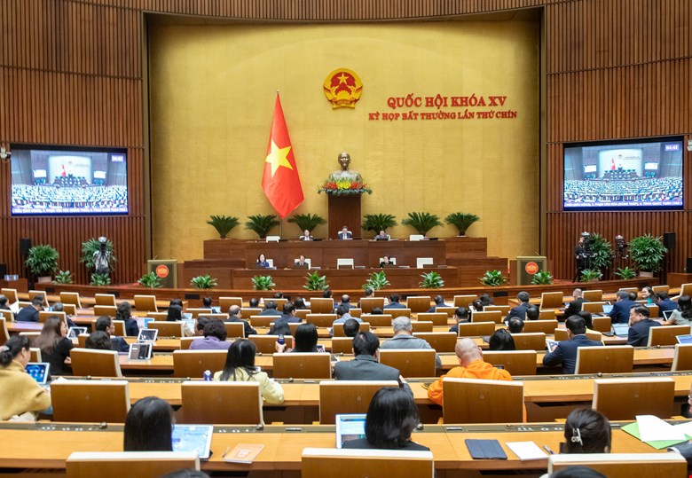 On February 17, the National Assembly voted to pass the Law amending and supplementing a number of articles of the Law on the Organization of the National Assembly. Photo: Quochoi.vn