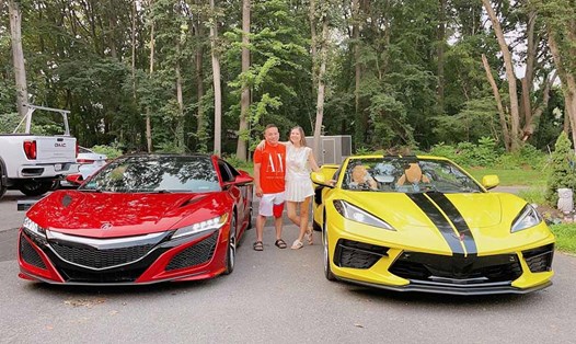 Nữ ca sĩ Thanh Thảo sở hữu nhiều siêu xe giá trị. Ảnh: FBNV