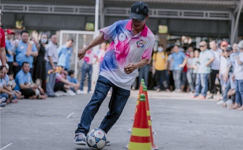 Athletes enthusiastically participate in the Kien Giang Health Sector Sports Festival. Photo: Department of Health