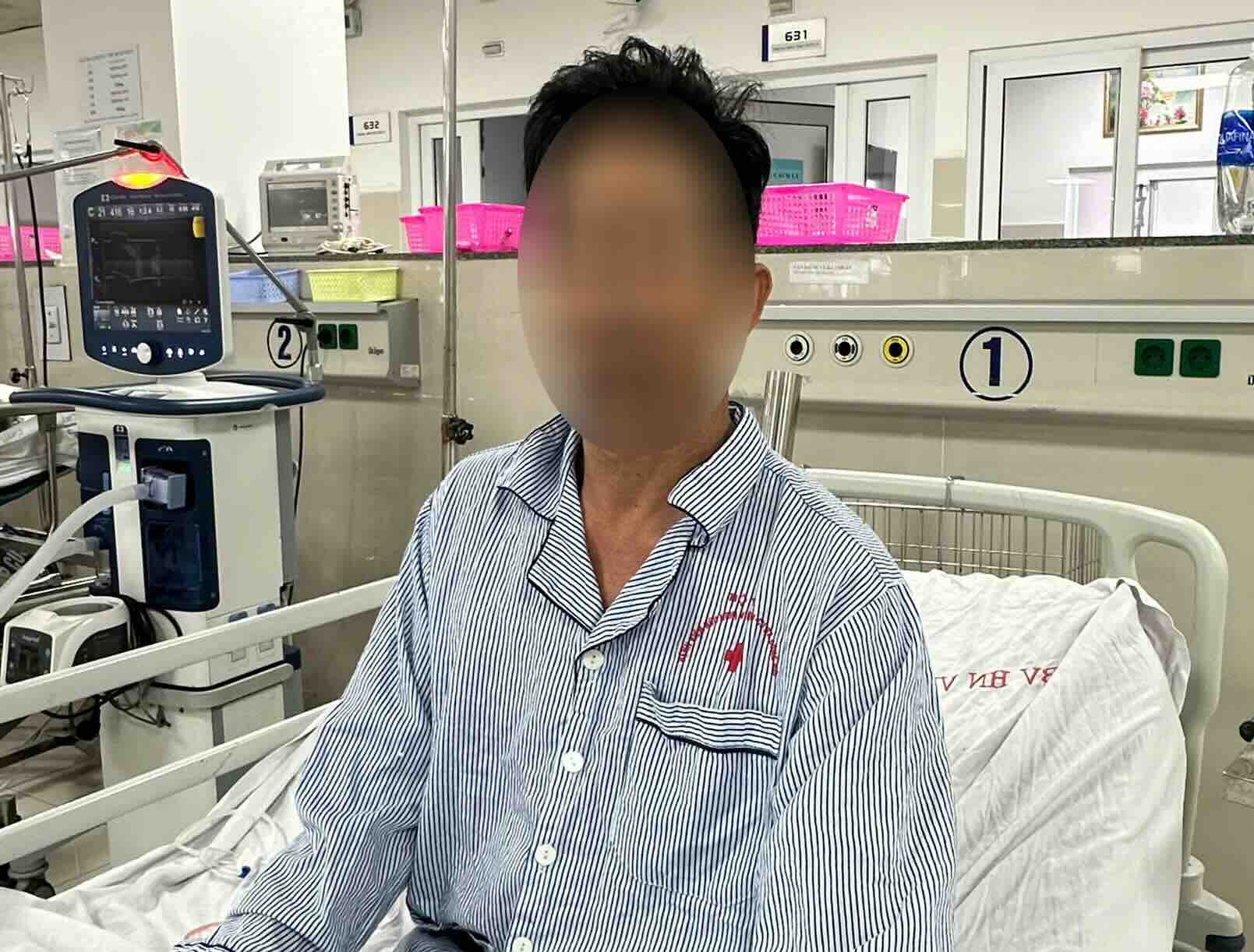 Patient H was saved when he had a 30-minute cardiac arrest. Photo: Vietnam - Cuba Dong Hoi Friendship Hospital
