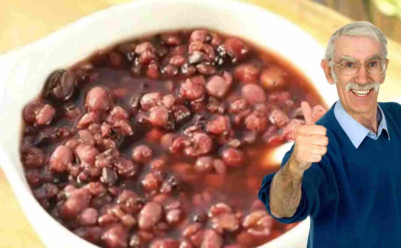 Grain porridge helps strengthen people aged 50. Graphics: Ha May