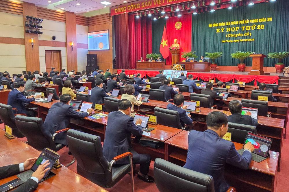 Scene of the 22nd session of the 16th City People's Council. Photo: Hai Phong Portal