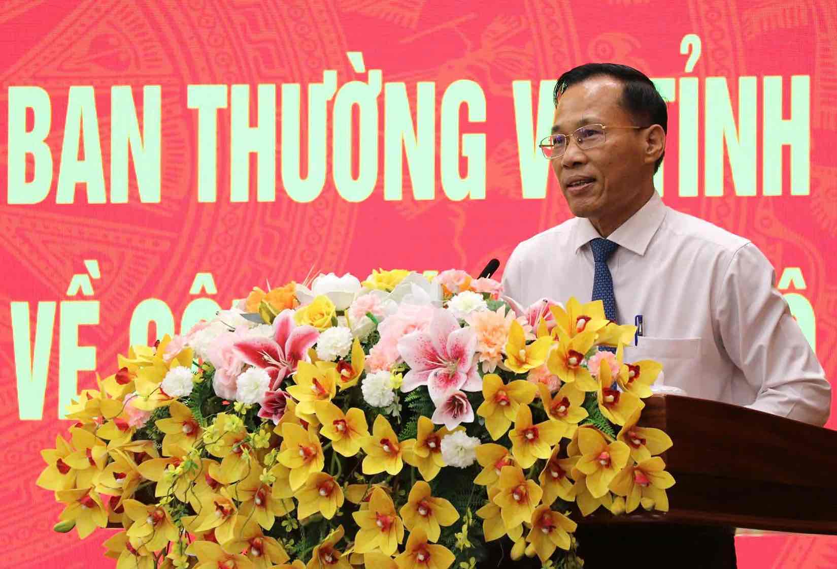 Ong Pham Xuan Ha - Uy vien Ban Thuong vu Tinh uy, Truong Ban Tuyen giao Tinh uy phat bieu tai hoi nghi. Anh: HAC