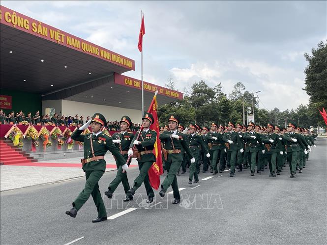 Tuổi phục vụ tại ngũ của sĩ quan quân đội năm 2025 căn cứ theo Luật Sĩ quan Quân đội nhân dân Việt Nam sửa đổi 2024. Ảnh minh họa: TTXVN.