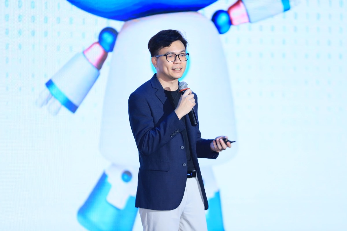 Founder Tran Vu Anh of Doctranslate.io helps his startup become a partner of Google, with advantages over other translation platforms. Photo: Ngoc Han