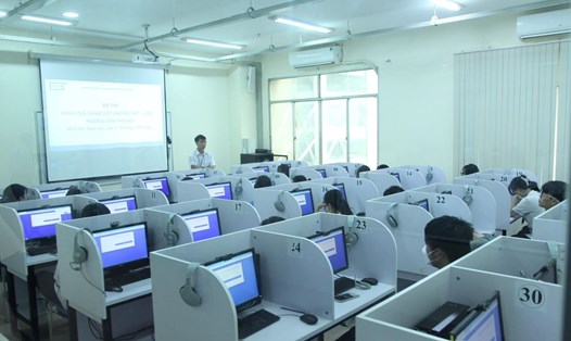 Thí sinh dự thi đánh giá năng lực chuyên biệt của Đại học Sư phạm TPHCM năm 2024. Ảnh: Chân Phúc