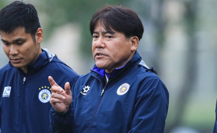 Coach Makoto Teguramori of Hanoi FC. Photo: HNFC