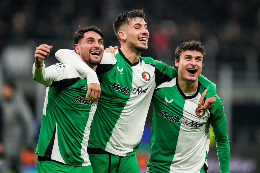 Feyenoord tao nen cu soc lon o Champions League khi loai AC Milan. Anh: Feyenoord