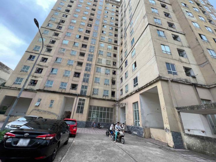 The first floor of the workers' housing area in Kim Chung commune (Dong Anh district, Hanoi) was leased for the wrong purpose. Photo: Khanh An