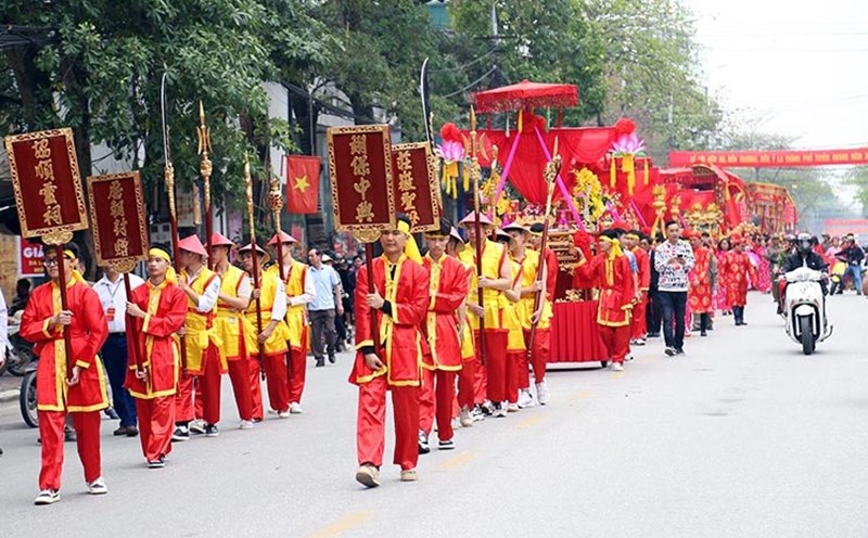 In 2017, the Ha Temple, Thuong Temple, and La Temple Festival were recognized by the Ministry of Culture, Sports and Tourism as a National Intangible Cultural Heritage, each year the festival attracts hundreds of thousands of visitors from all over the world. Photo: Duc Thang.