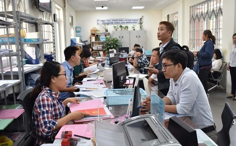 Early retirement cadres and civil servants in Ho Chi Minh City can receive the highest support of nearly 2.7 billion VND. Photo: Minh Quan