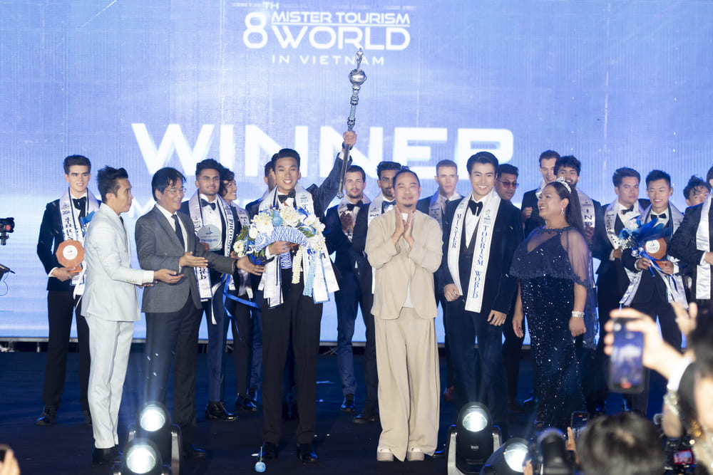 Hung Nguyen crowned King of World Tourism 2025. Photo: Interviewee