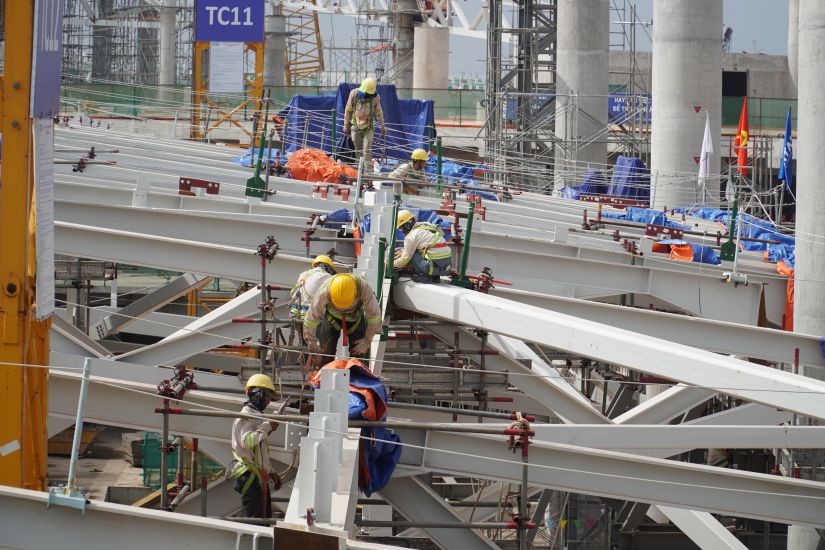 Workers working at the Long Thanh Airport Project. Photo: Ha Anh Chien
