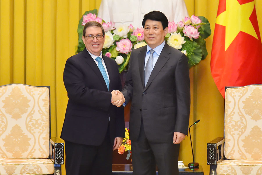 President Luong Cuong welcomed Minister Bruno Rodriguez Parrilla back to visit Vietnam. Photo: Hai Nguyen