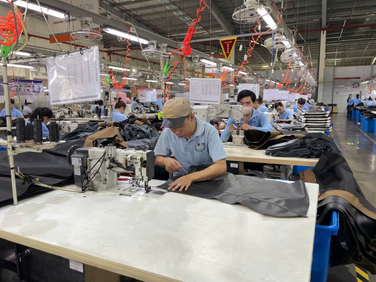 MoToMotion Vietnam Co., Ltd. is recruiting 4,000 more workers to meet production needs. Photo: Dinh Trong