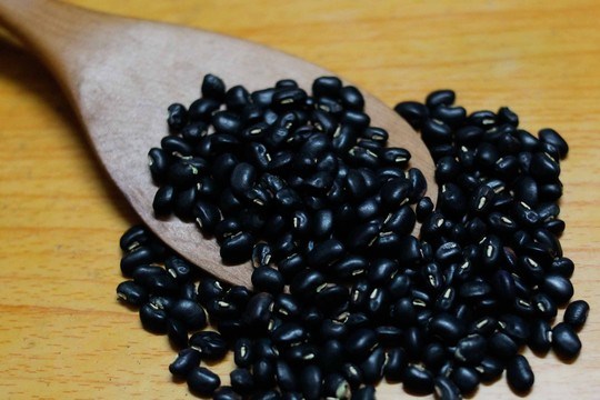 Black beans have many health benefits, controlling blood sugar well. Photo: Collection