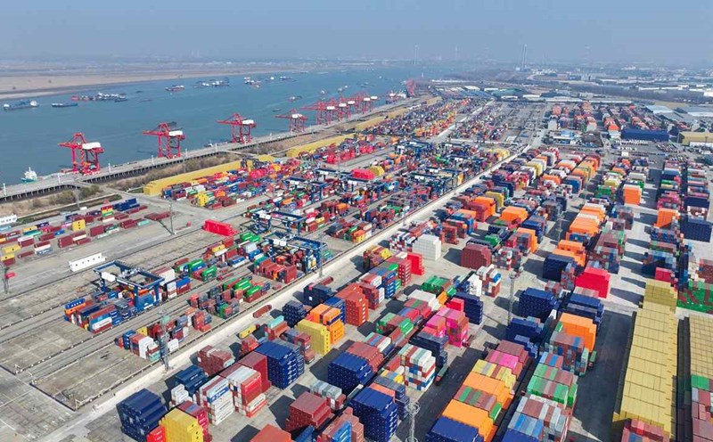 Chinese goods will be subject to a 10% tax when exported to the US. Photo: Xinhua