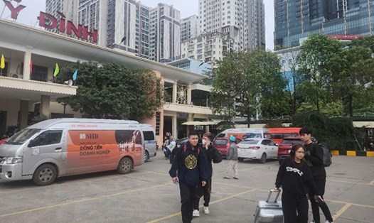 Bến xe Mỹ Đình vắng khách ngày mùng 5 Tết. Ảnh: Minh Hạnh