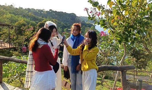 Các sản phẩm du lịch ở Đắk Nông ngày càng phong phú để thu hút du khách. Ảnh: Đỗ Bảo Lâm