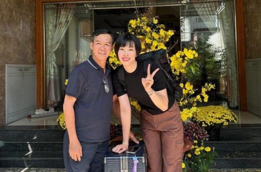Thanh Thuy chia tay gia dinh sau 38 tieng an Tet. Anh: Hien Tran