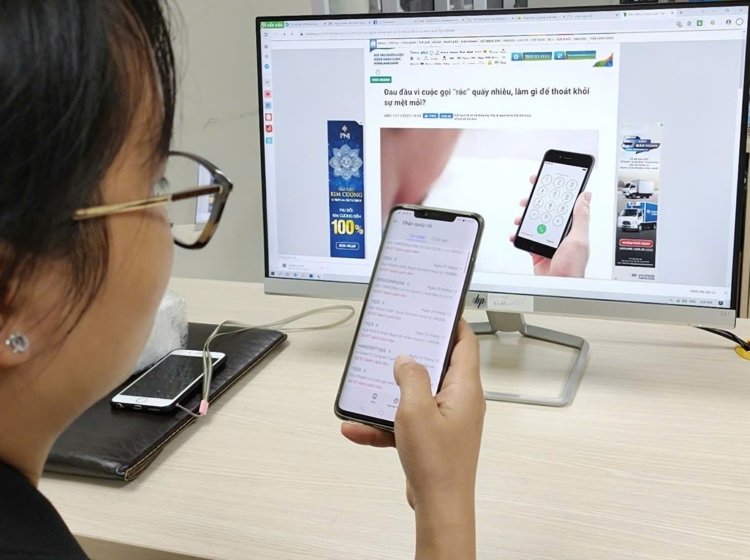 Experts advise workers to be cautious and proactive when changing jobs so as not to be "disappointed" when looking for a new job. Photo: The Lam