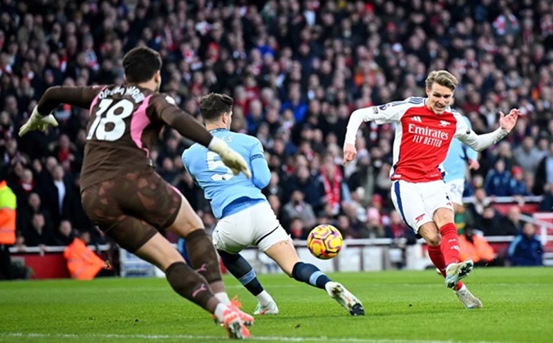 Odegaard opened the scoring for Arsenal early. Photo: Premier League