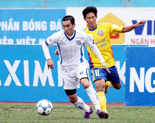 Le Cong Vinh when wearing the Hanoi ACB shirt. Photo: TL
