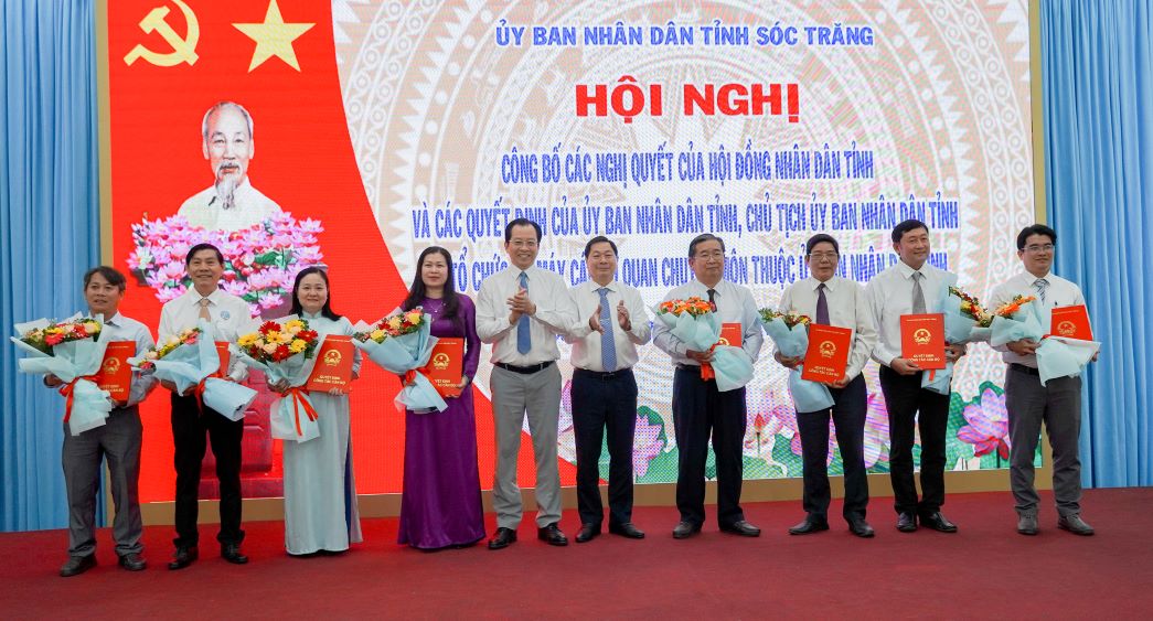 So Nong nghiep va Moi truong co 1 Giam doc va 6 Pho Giam doc. Anh: Phuong Anh
