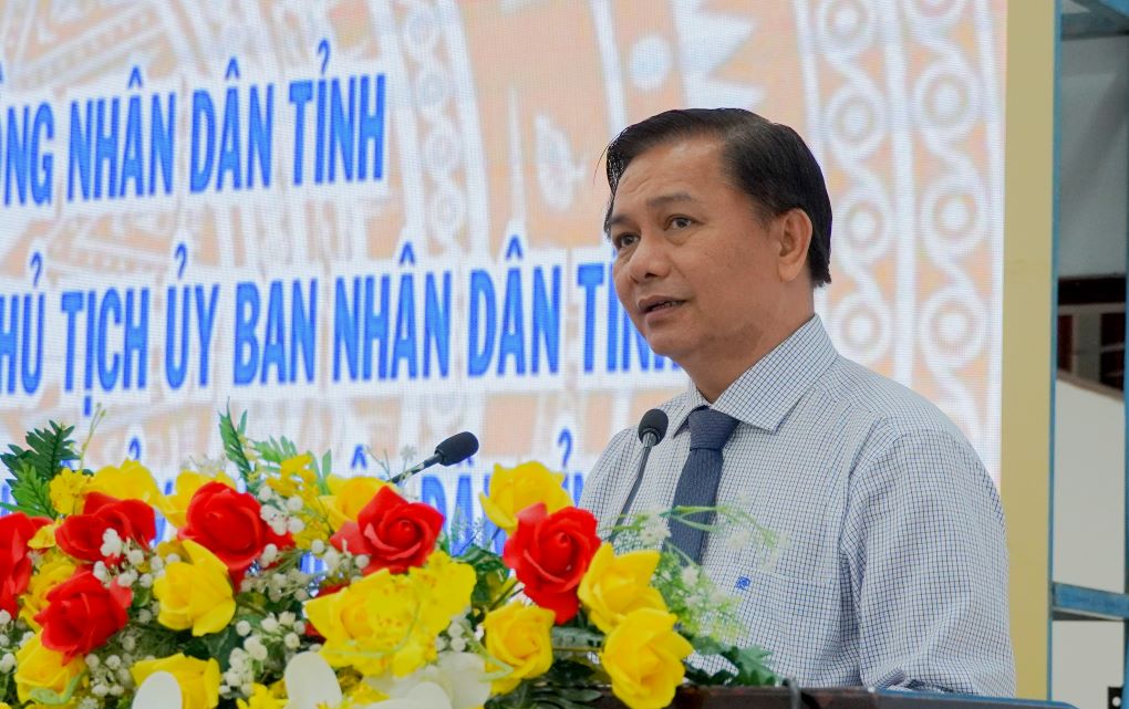 Chu tich UBND tinh Soc Trang Tran Van Lau phat bieu tai hoi nghi. Anh: Phuong Anh