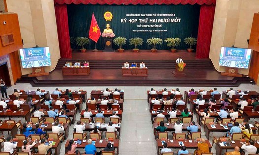 Toàn cảnh kỳ họp thứ 21 (kỳ họp chuyên đề) HĐND TPHCM khóa X chiều 20.2.  Ảnh: Minh Quân