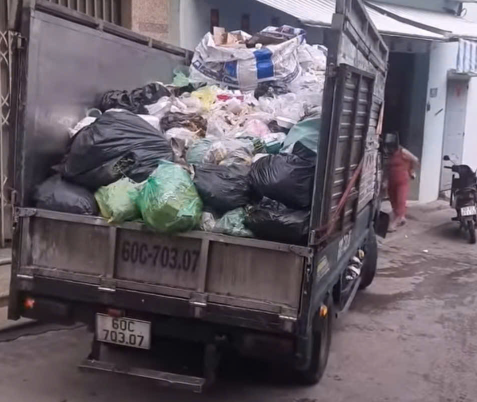 Giao xe cho người không có giấy phép lái xe có thể bị phạt tù đến 7 năm. Ảnh  vụ TNGT cắt từ clip