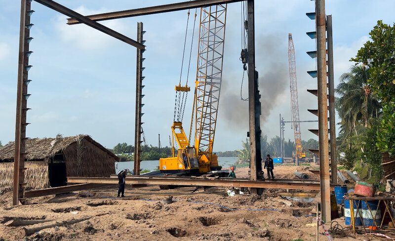 The Tra Vinh freshwater lake infrastructure project has reached over 20% after 4 months. Photo: Hoang Loc