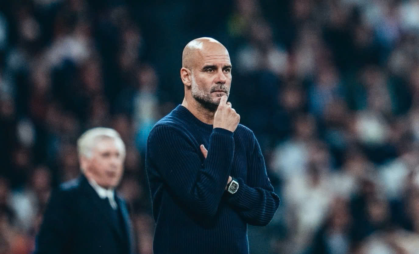 Guardiola cung khong the ngan chan su tut doc cua Man City.  Anh: MC