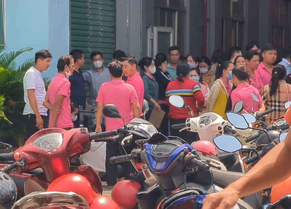 Hundreds of workers in Ho Chi Minh City are struggling because the company owes them wages