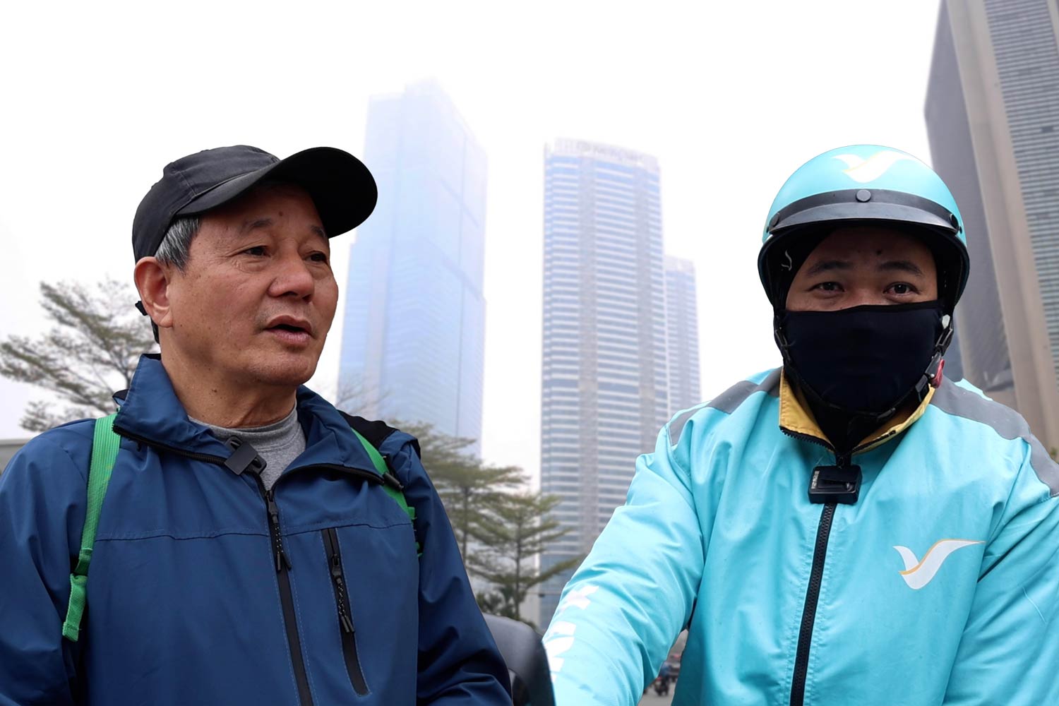 People complain of difficulty breathing when Hanoi is dripping and polluted for a long time