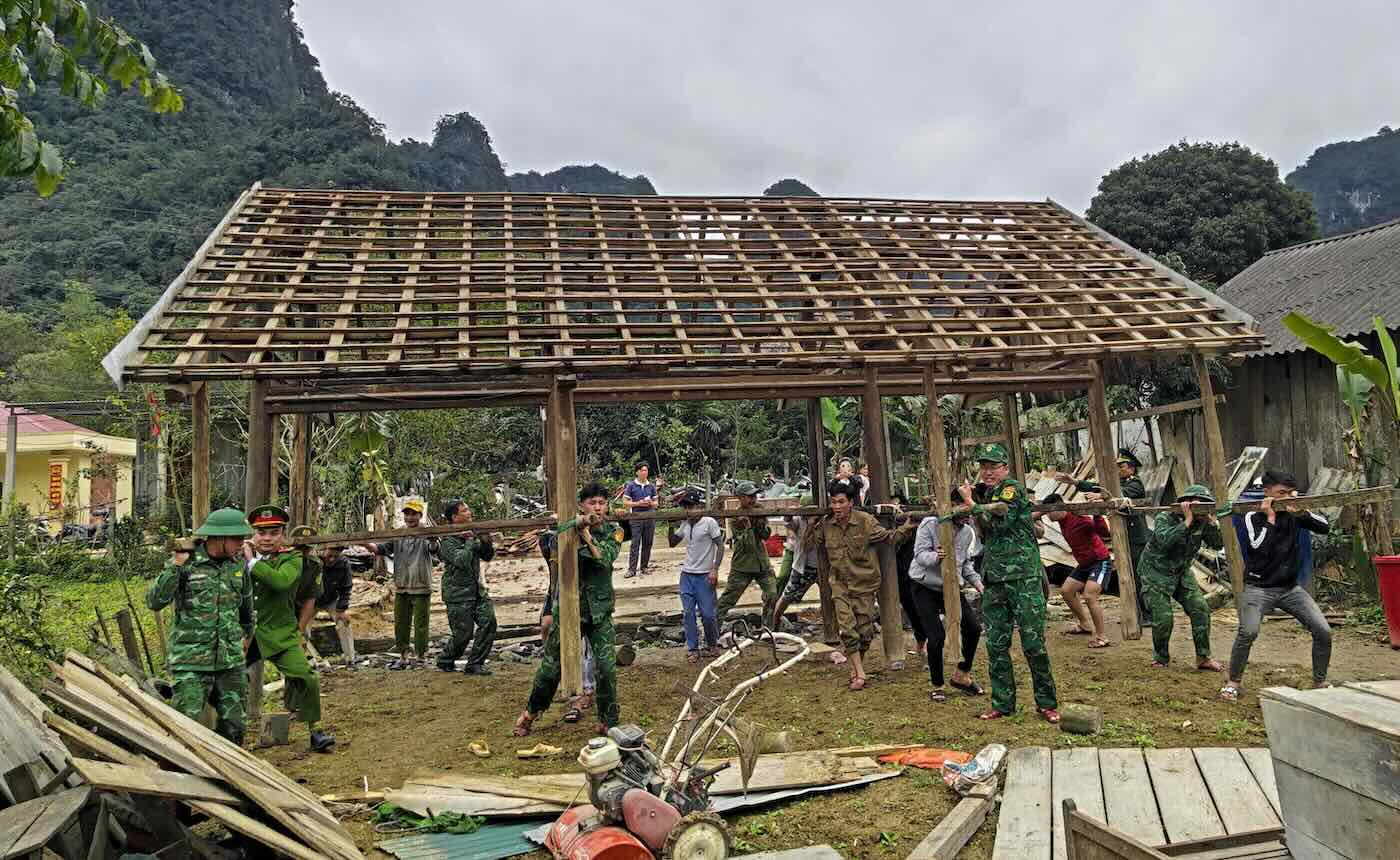 Localities are mobilizing resources to speed up the elimination of temporary and dilapidated houses. Photo: Border Guard