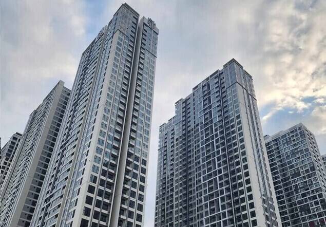 The apartment segment in the West of Hanoi attracts customers. Photo: Thu Giang
