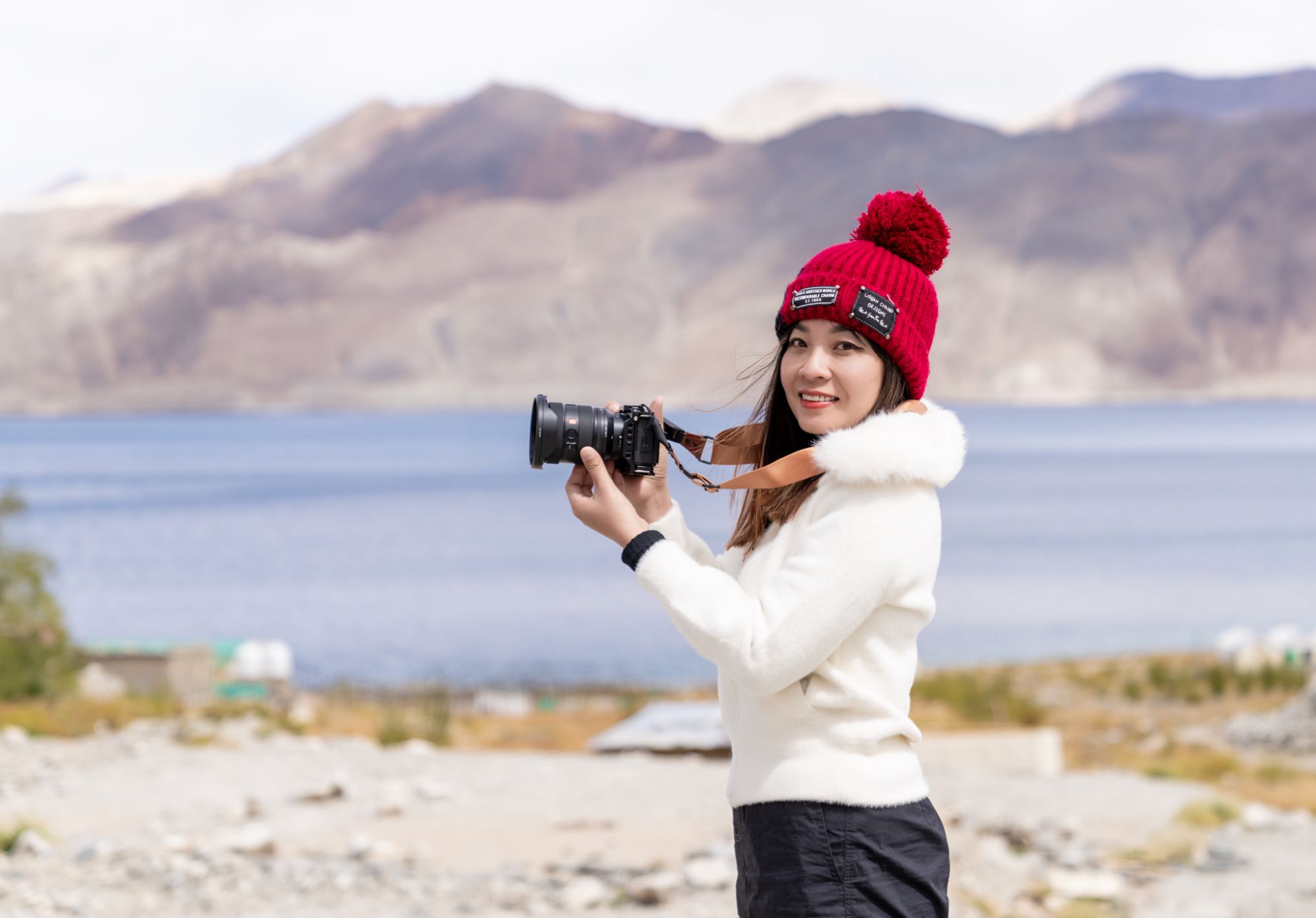 Portrait of female photographer Khanh Phan. Photo: Character provided