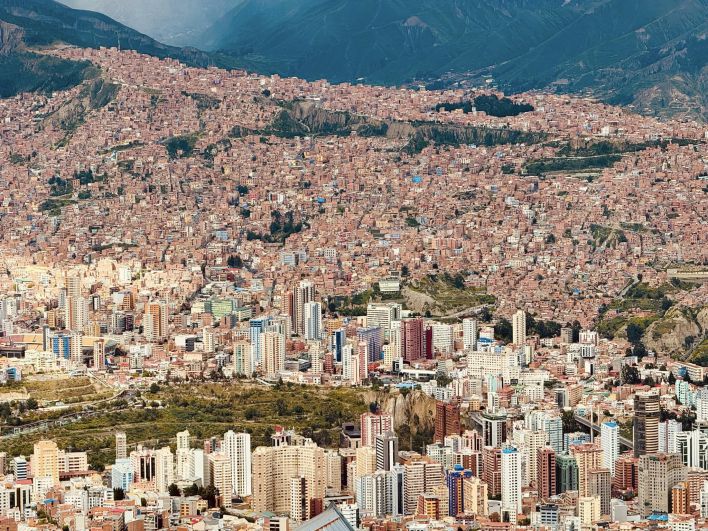 Part of the capital La Paz from the perspective of a Vietnamese female tourist. Photo: Hien Giang