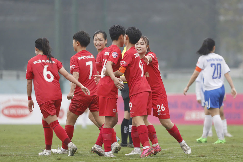 Phong Phu Ha Nam is unbeaten in the first leg of the 2025 National U19 Women's Championship - ACECOOK Cup. Photo: VFF