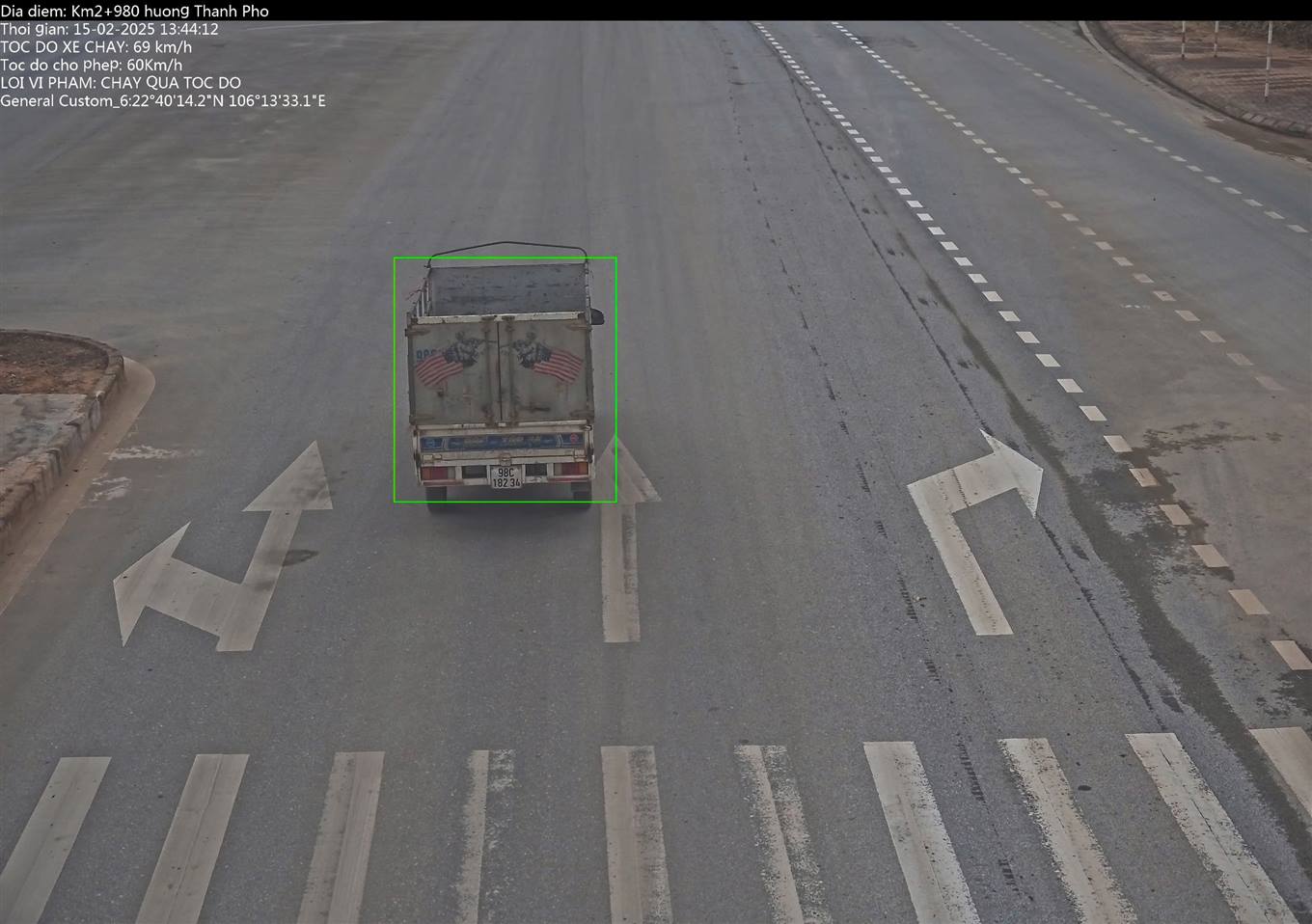 Many out-of-province cars were fined in Cao Bang. Photo: Cao Bang Police.